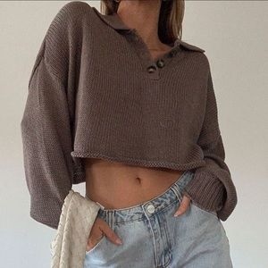 CROPPED KNIT SWEATER
